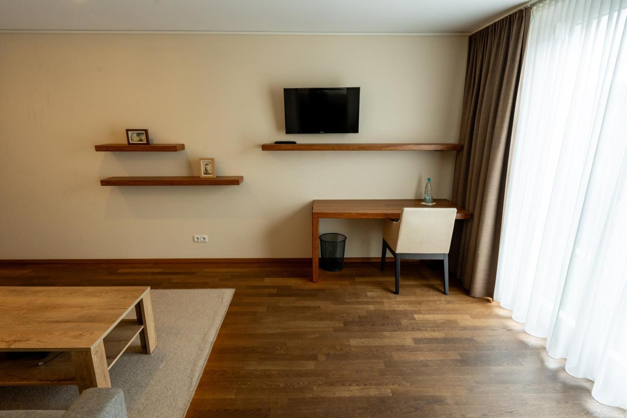 Restaurant Hotel Zum Storchen Валдкирх Екстериор снимка