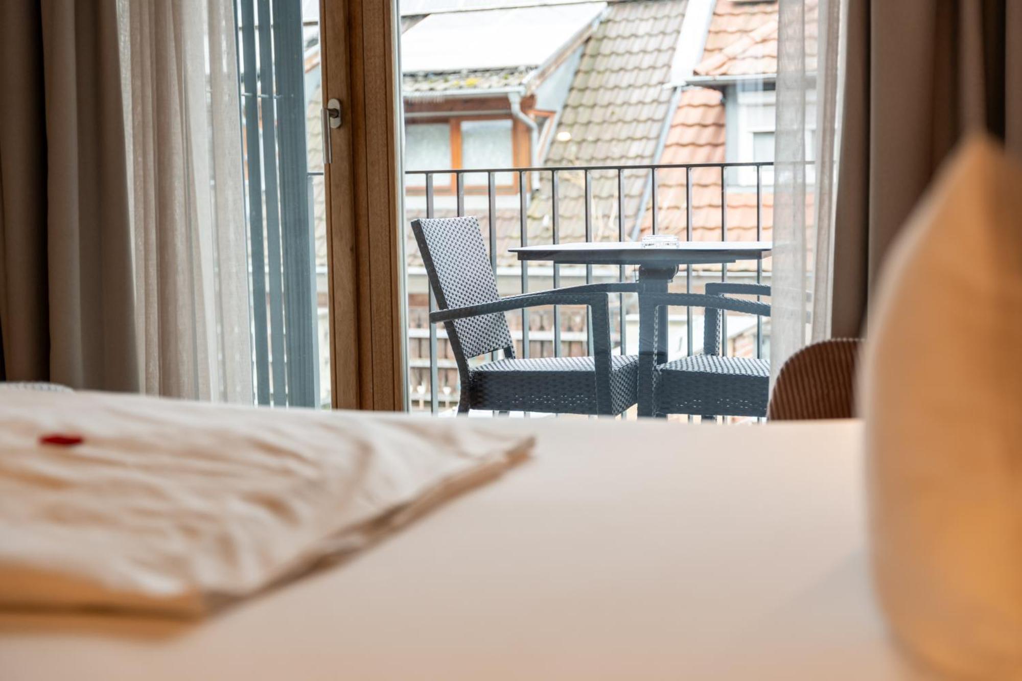 Restaurant Hotel Zum Storchen Валдкирх Екстериор снимка